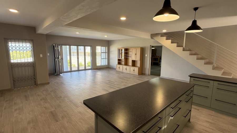 3 Bedroom Property for Sale in Stilbaai Oos Western Cape
